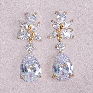 Beautiful rose gold drop earrings